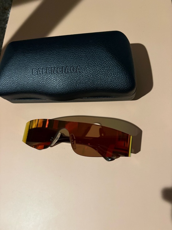 🔥 Balenciaga Wrap Gradient Orange-Yellow Shield Sunglasses  🔥 Summer Hawt🔥 - Picture 12 of 13